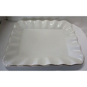 Alco Industries White Ruffled Edge Tray 13.5" x 11.5"
